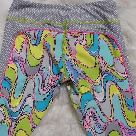 ‎Trina Turk Capri Leggings - Picture 6 of 9